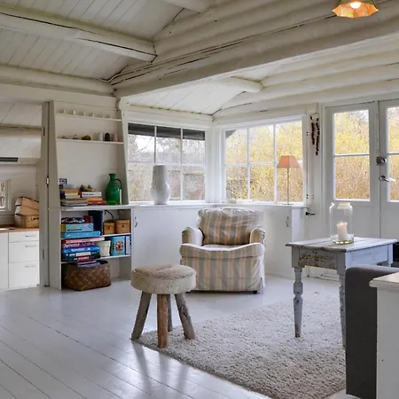Holiday home Stunning In With Wifi Graested